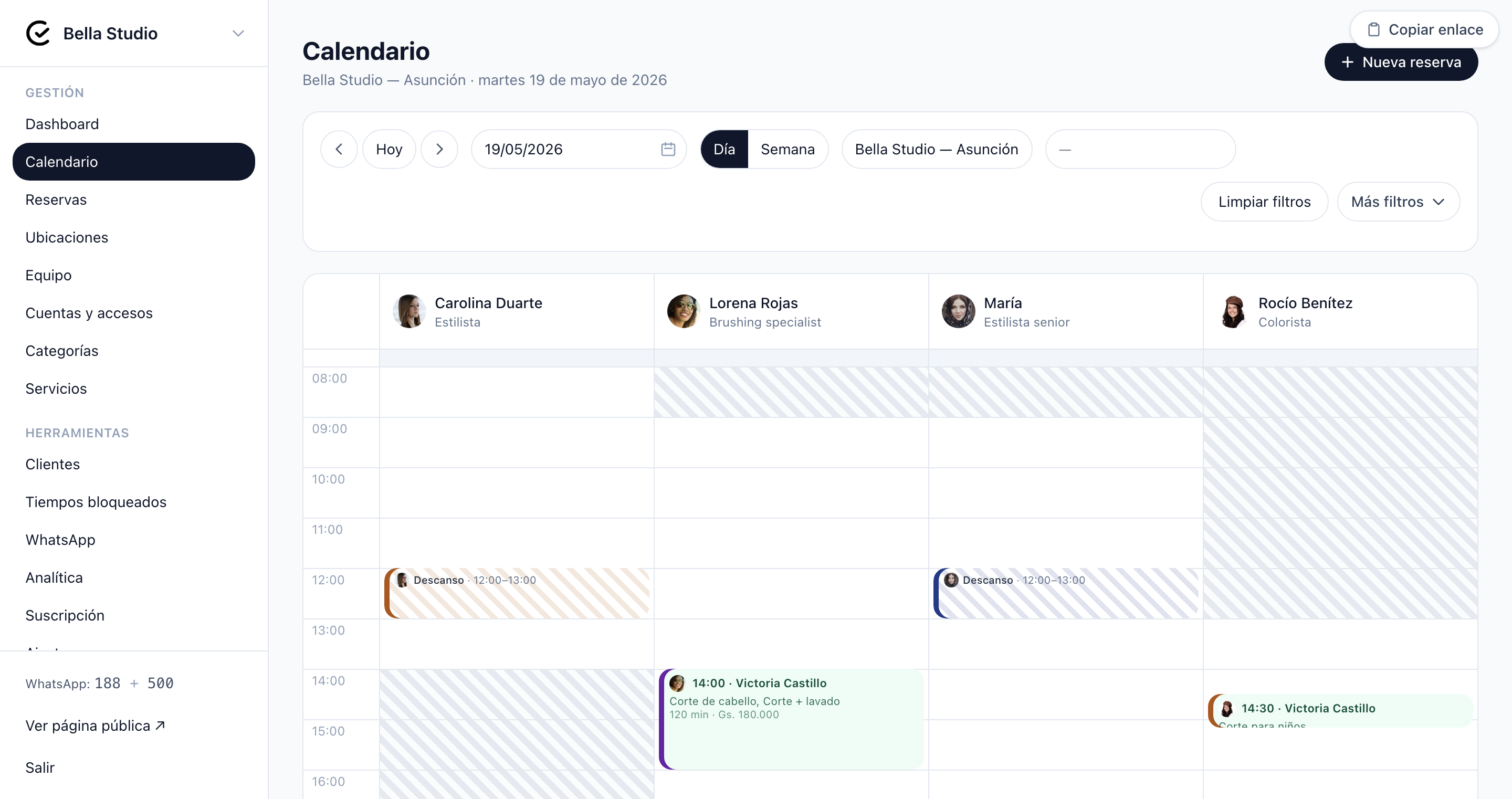 Visão do calendário no modo dia com agendamentos da equipe